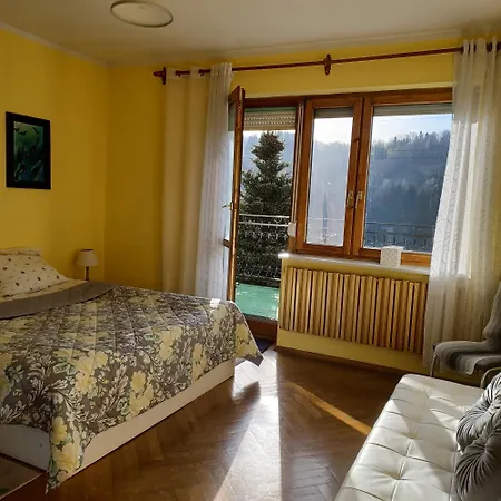 Na Markowce Holiday home Brenna