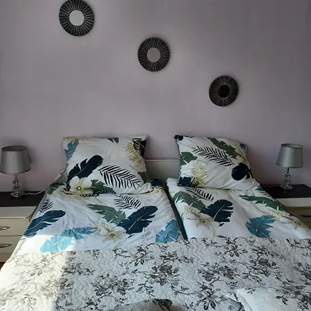 Na Markowce Holiday home Brenna